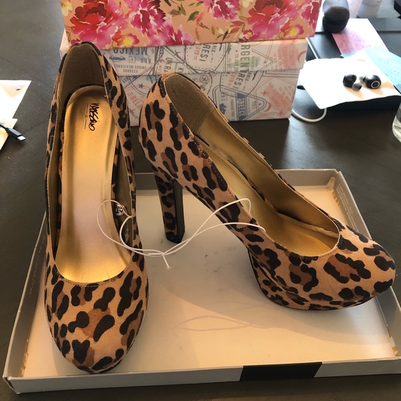 Never worn - Picture 2 of 5